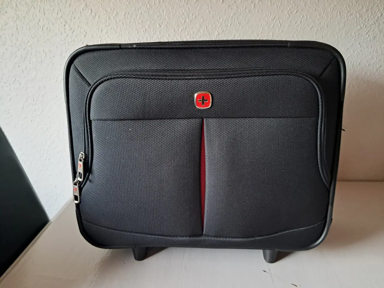 Billede 2 - Wenger Patriot computer-trolley / business-taske 