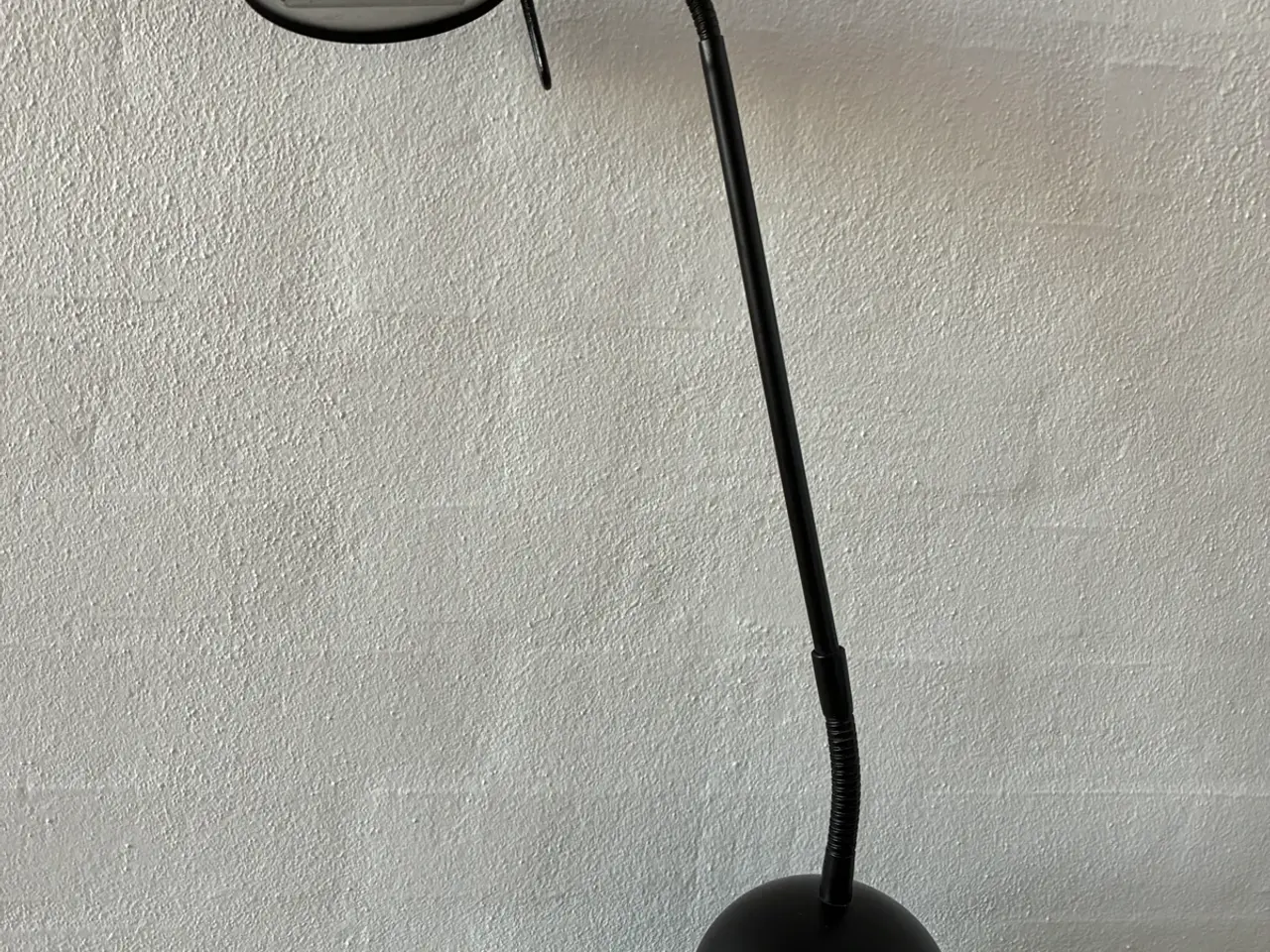 Billede 2 - Flot halogen bordlampe med to styrker