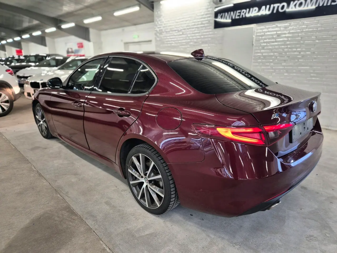 Billede 3 - Alfa Romeo Giulia 2,2 D 180HK 8g Aut.