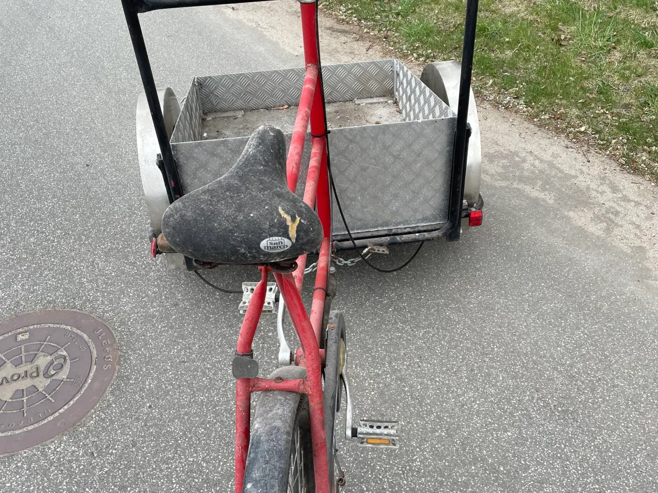 Billede 4 - Ældre Budcykel alt virker på den ,
