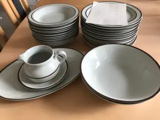 Kaffe- og Spisestel Tulle