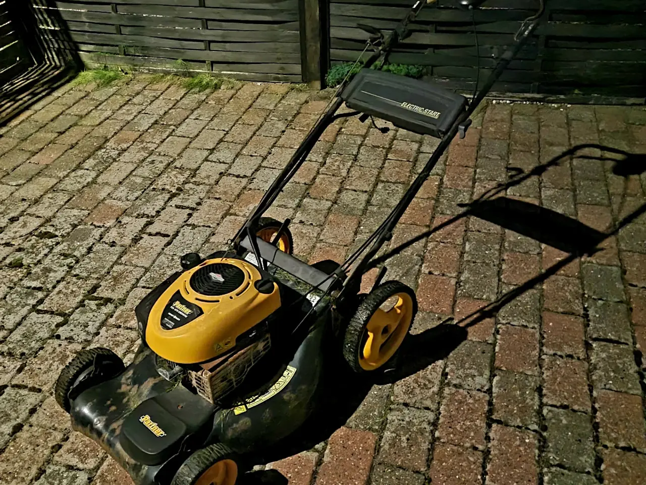 Billede 1 - Defekt Partner plæneklipper 