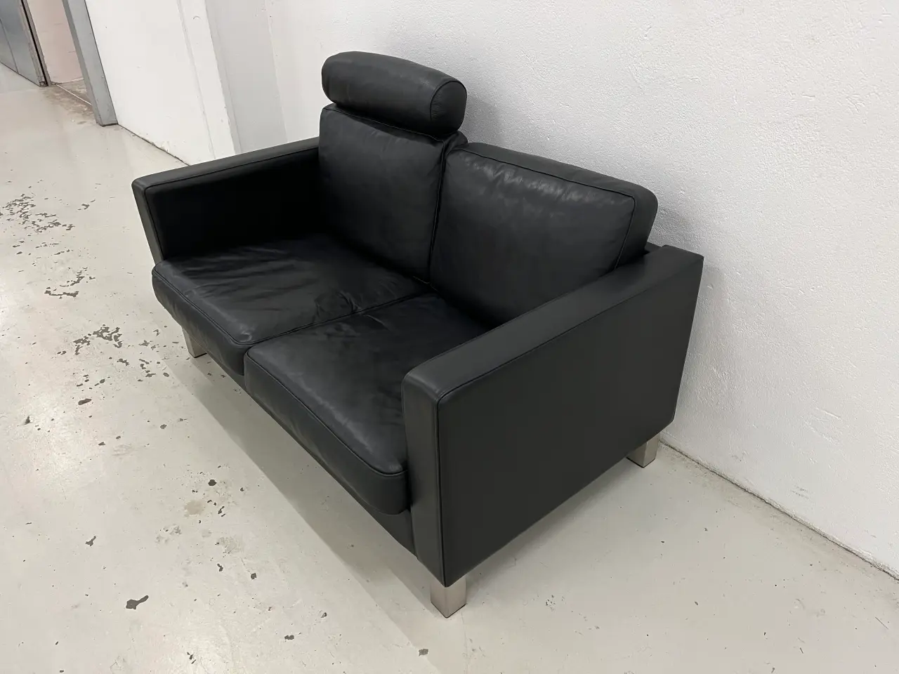 Billede 6 - Mogens Hansen MH321 2 Pers.Sofa i sort premium .