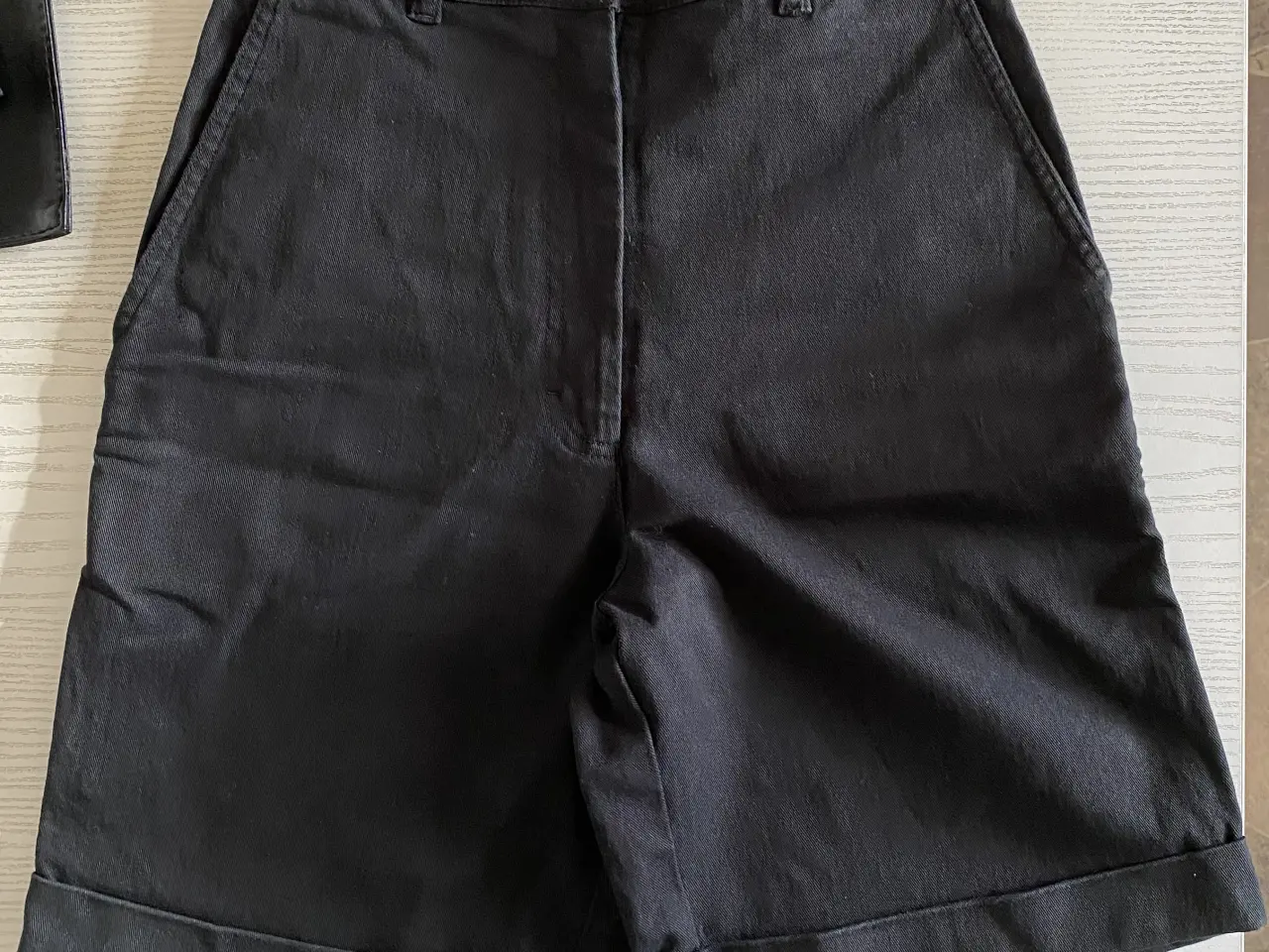 Billede 1 - Shorts, KELLO str. 36