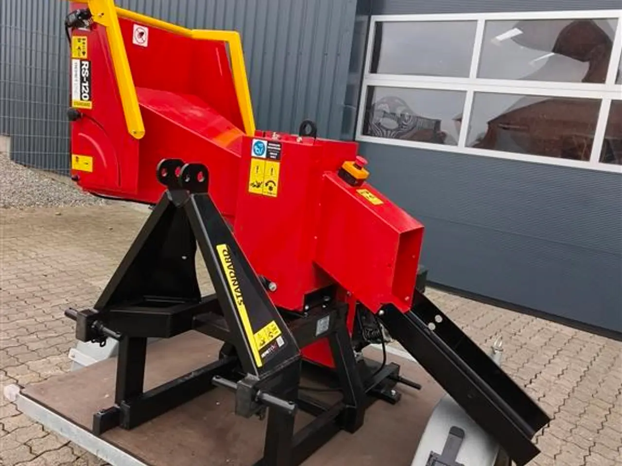 Billede 6 - Remet CNC Træhugger på trailer med benzin motor Rs120