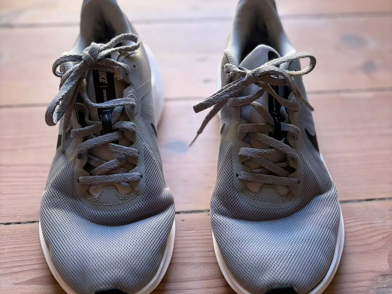 Billede 1 - Nike løbesko til vej til mænd i grå, størrelse 42