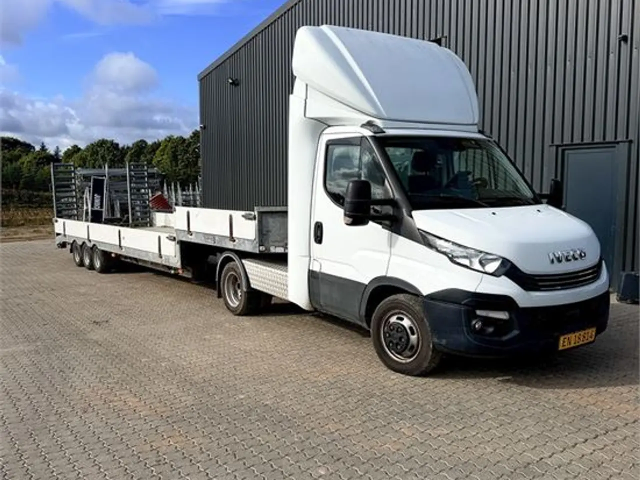 Billede 2 - Iveco Daily 40C 18 - Med trailer og lad / With trailer and flatbed