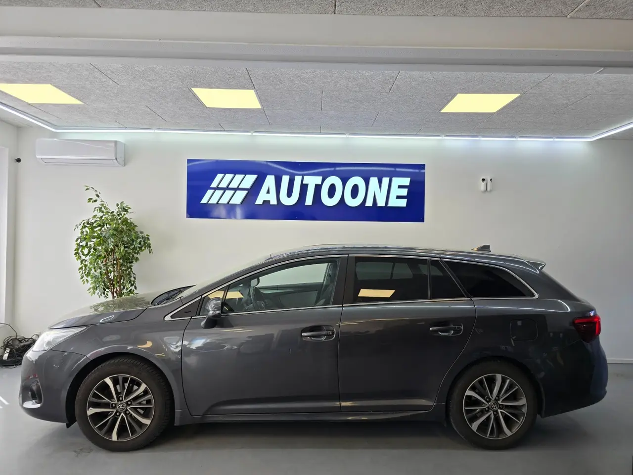 Billede 2 - Toyota Avensis 1,8 VVT-i T2 Touring Sports MDS
