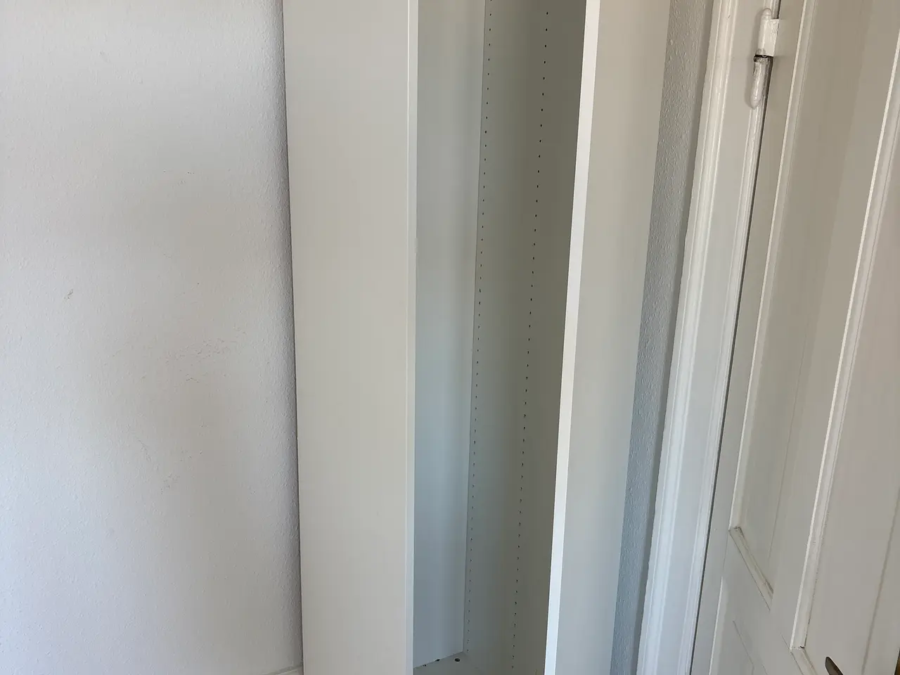 Billede 1 - PAX skab single