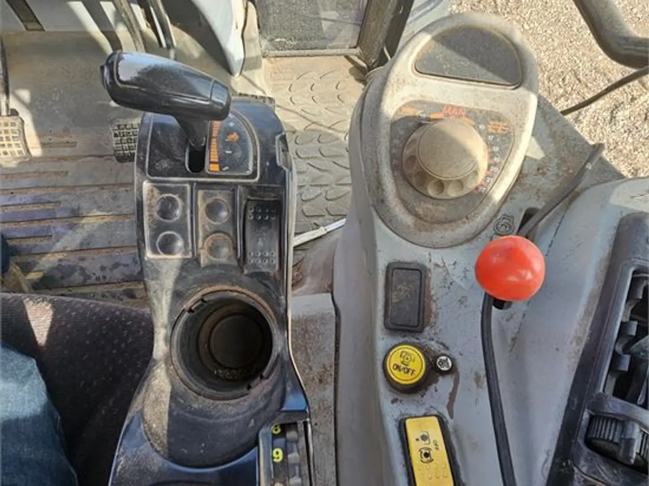 Billede 13 - Massey Ferguson 6480 Dyna-6 - 145 HK