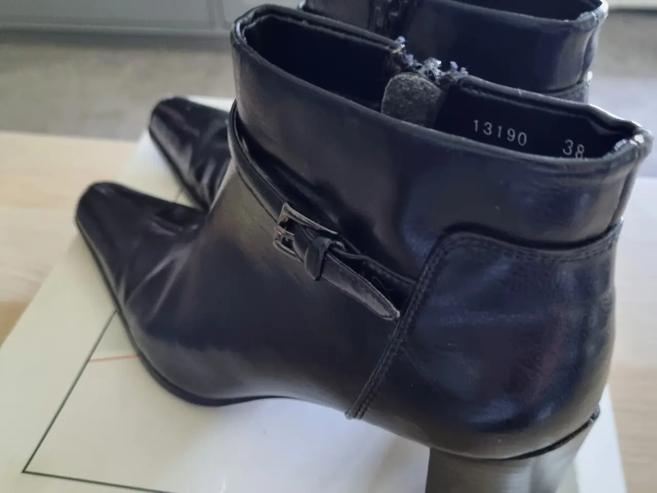 Billede 2 - Klassiske sorte støvletter fra Afis Fashion Style
