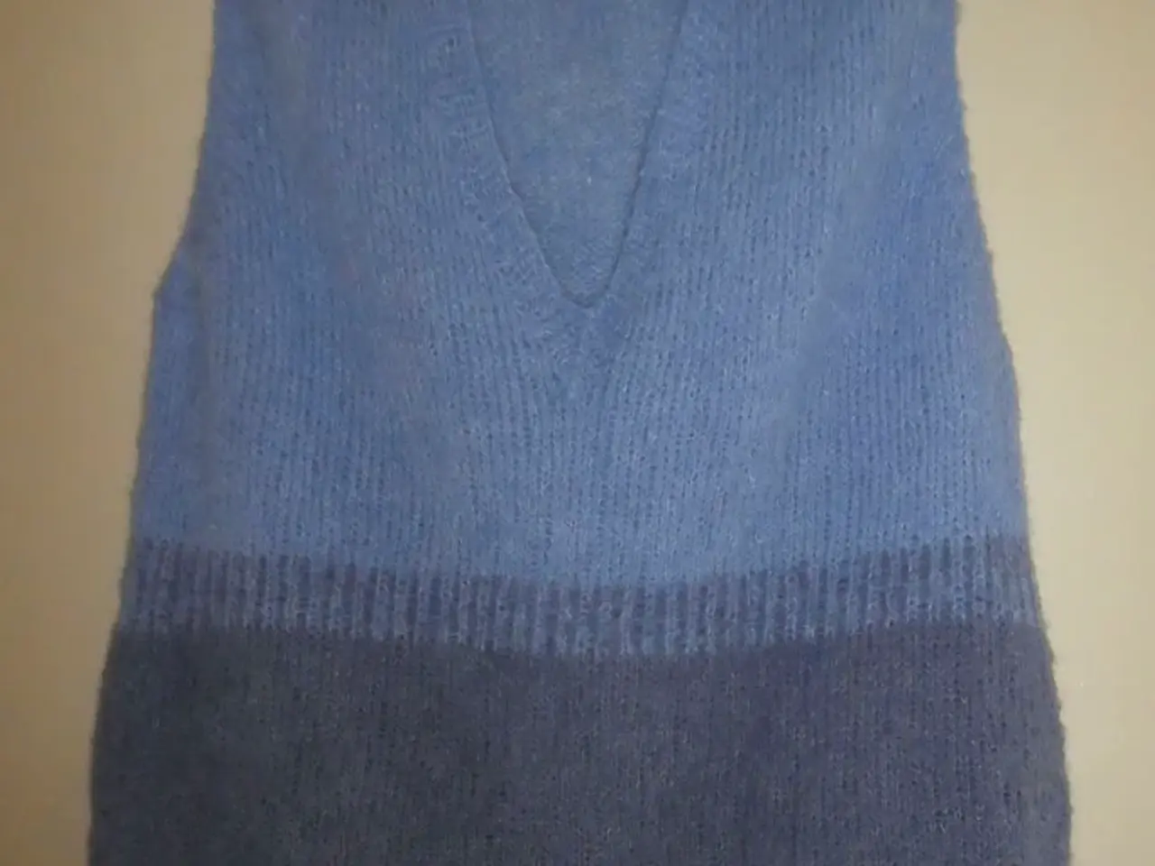 Billede 2 - Ny håndstrikket pullover