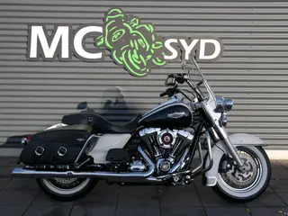 Harley-Davidson FLHRC Road King Classic MC-SYD       BYTTER GERNE