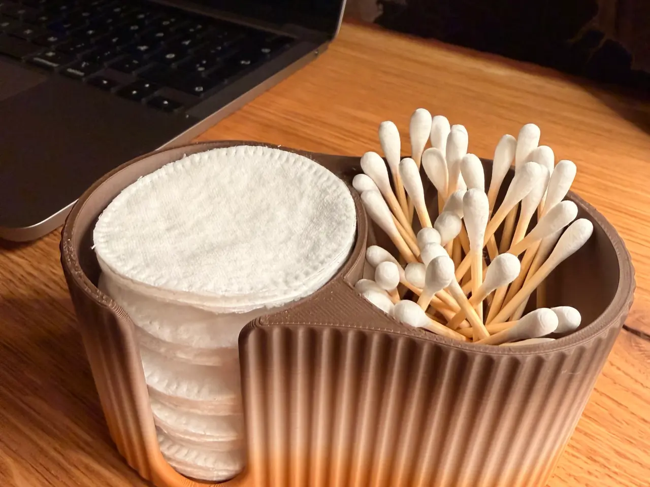 Billede 1 - Holder til vatrondeller og vatpinde