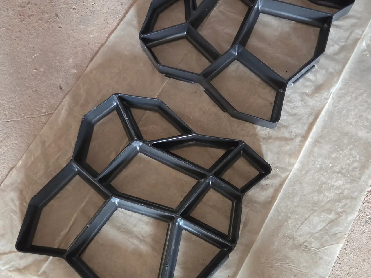 Billede 1 - plastforme (støbeforme i sort plast
