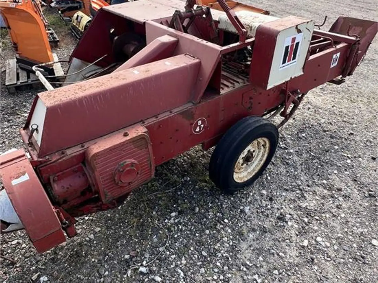 Billede 1 - IH B 47