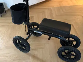 Knæ scooter