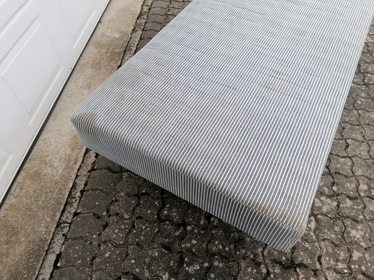 Billede 3 - Boxmadras på Meder