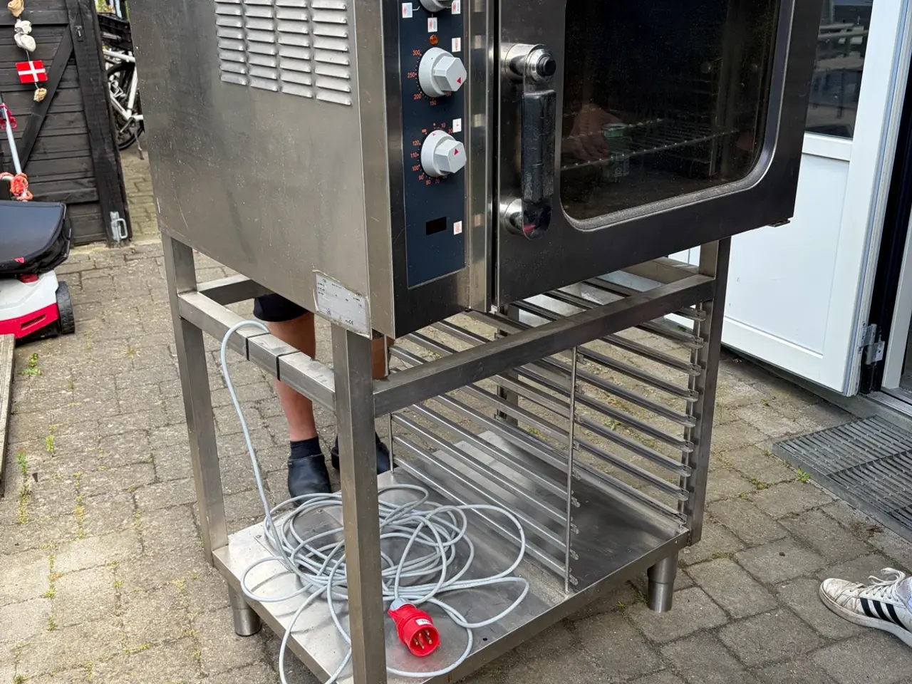 Billede 1 - Zanussi industriovn inkl. rustfrit understel 