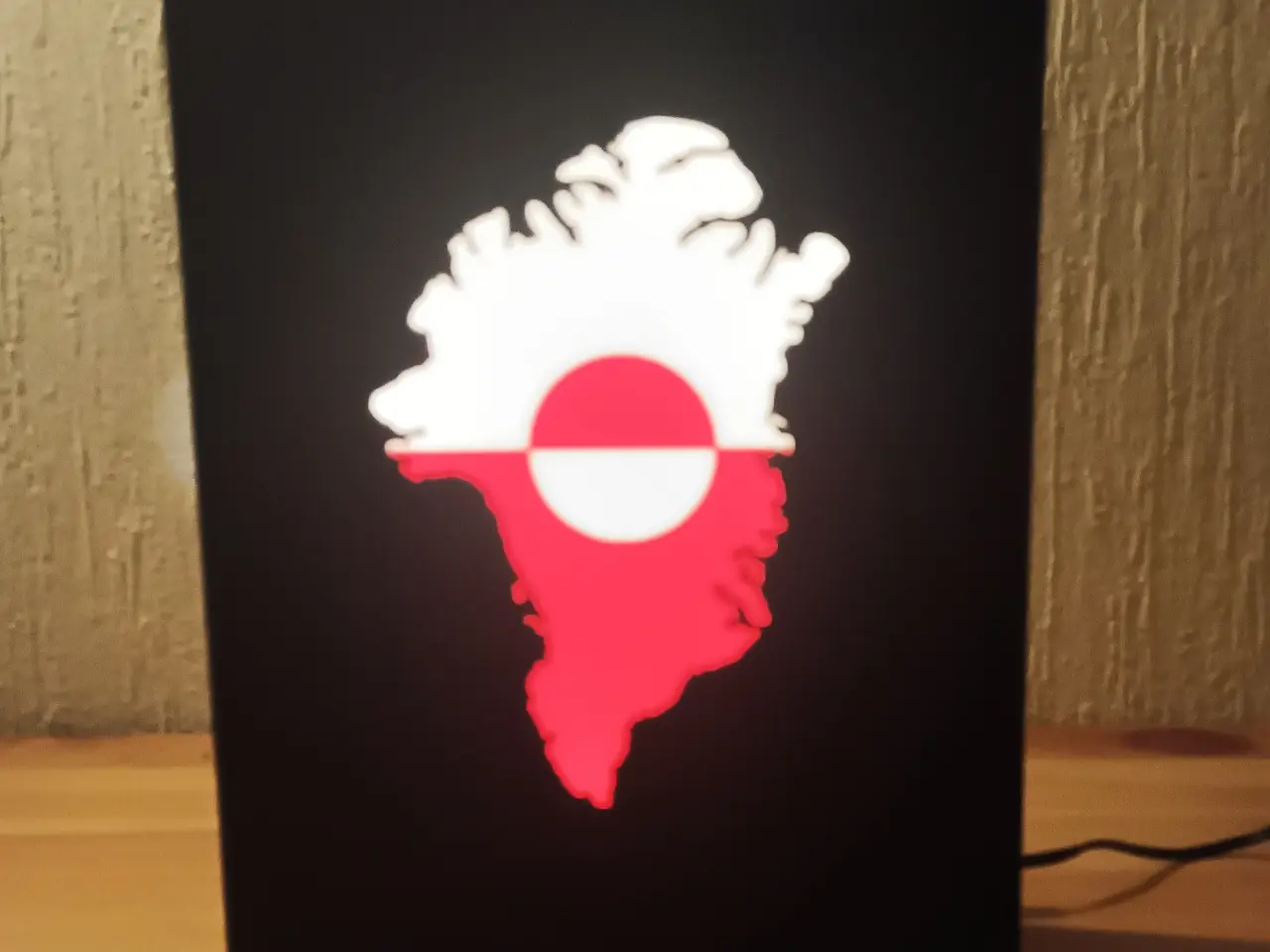Billede 1 - LED Lampe med Grønland  Sort / Rød / Hvid / Brun