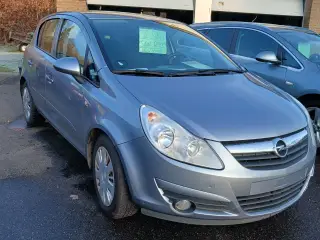 Opel Corsa 1,4 en ejers bil