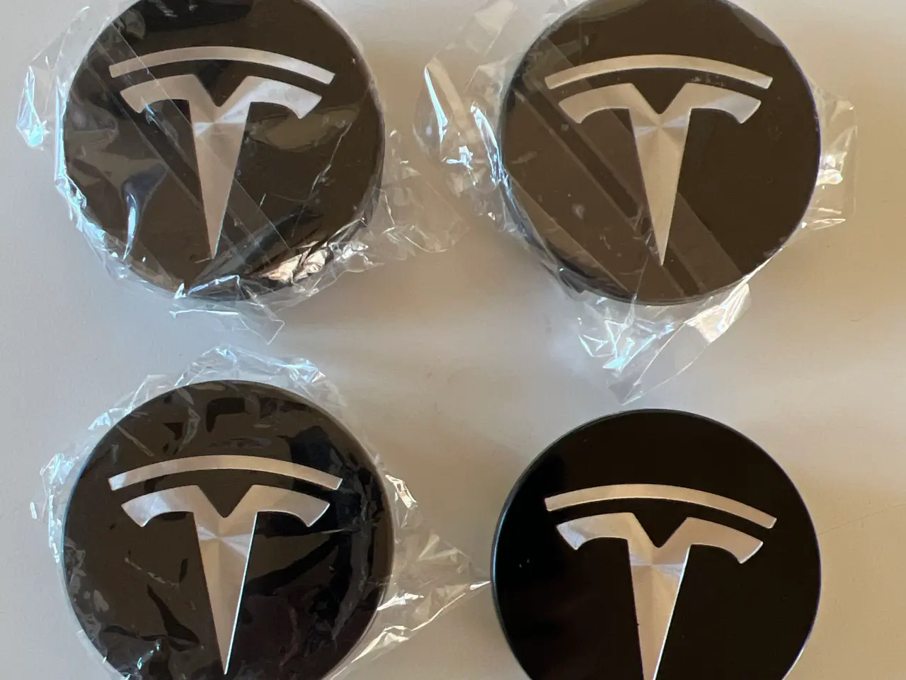 Billede 1 - Tesla center kapsler 4stk