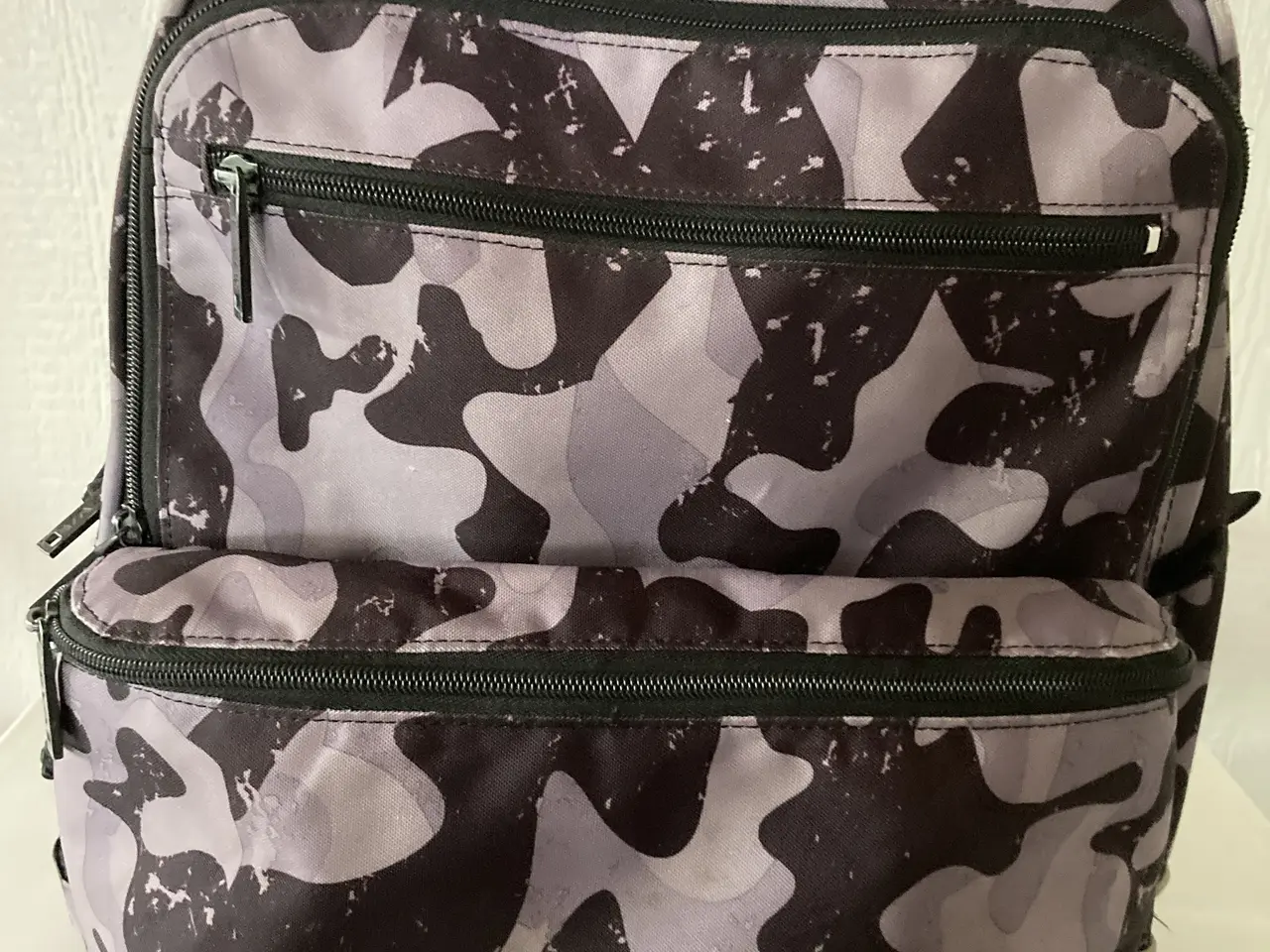Billede 1 - Jeva Camouflage skoletaske i grå/sort