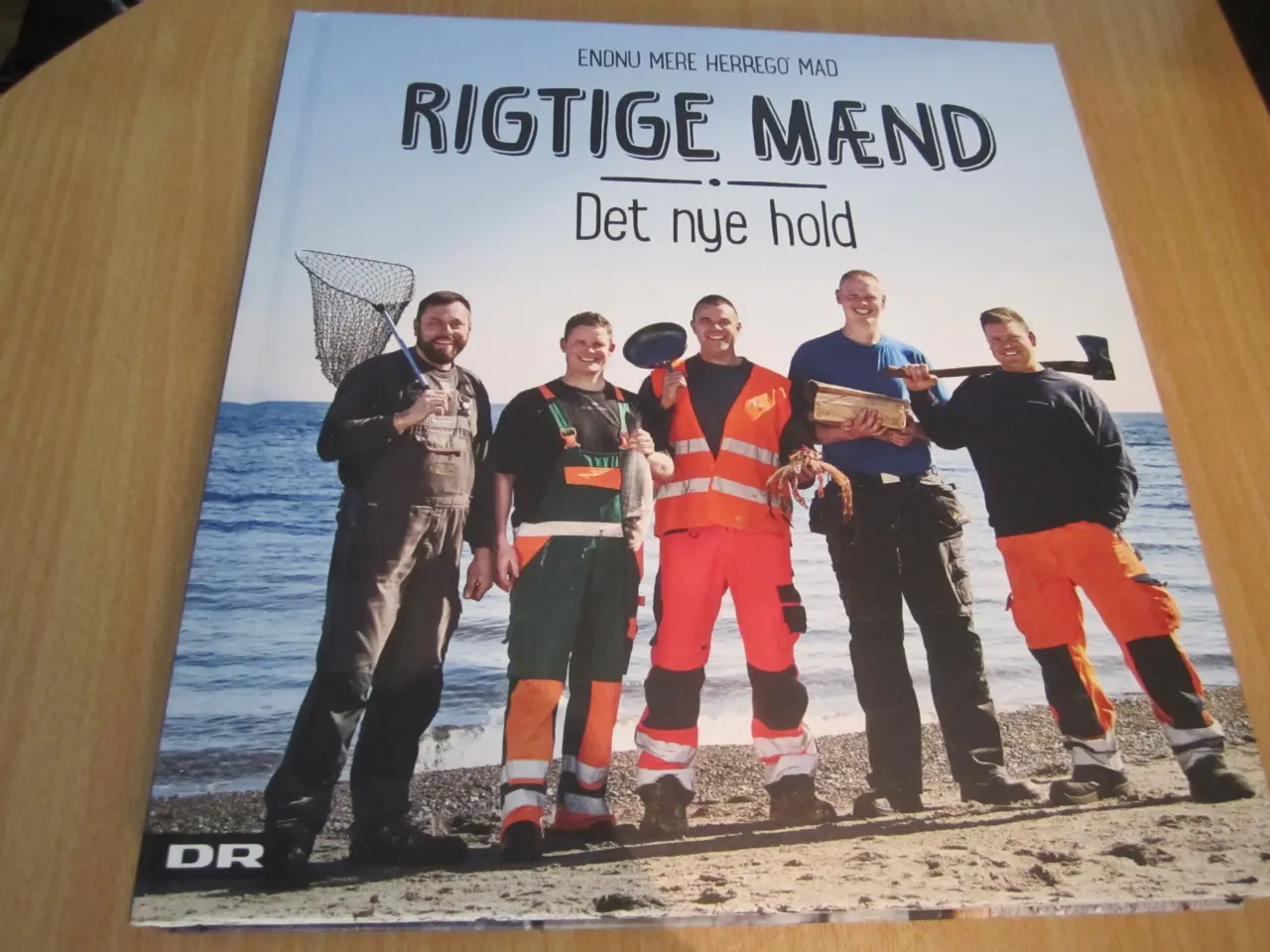 Billede 4 - RIGTIGE MÆND. 2 nye bøger.