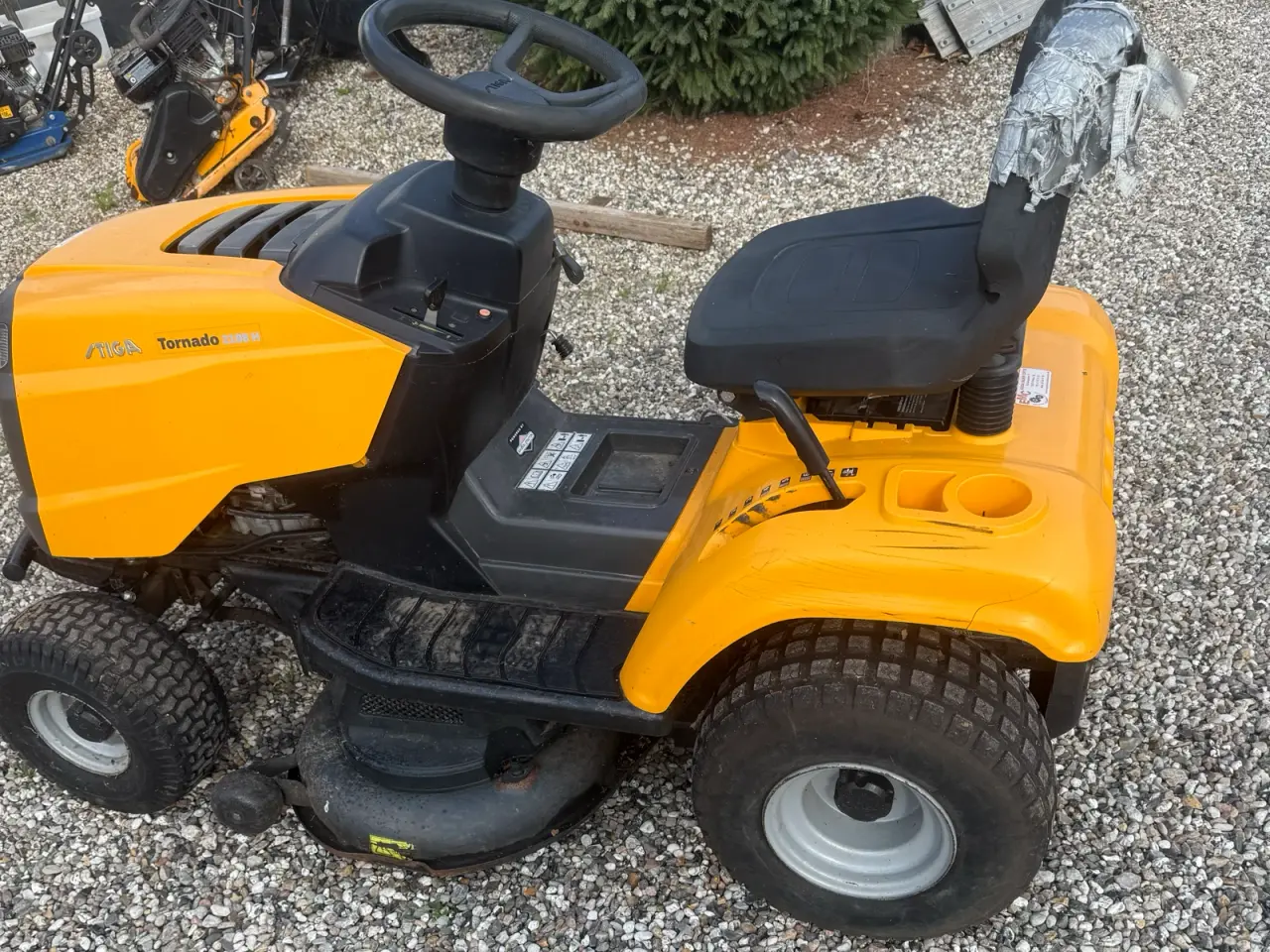 Billede 2 - Stiga Havetraktor