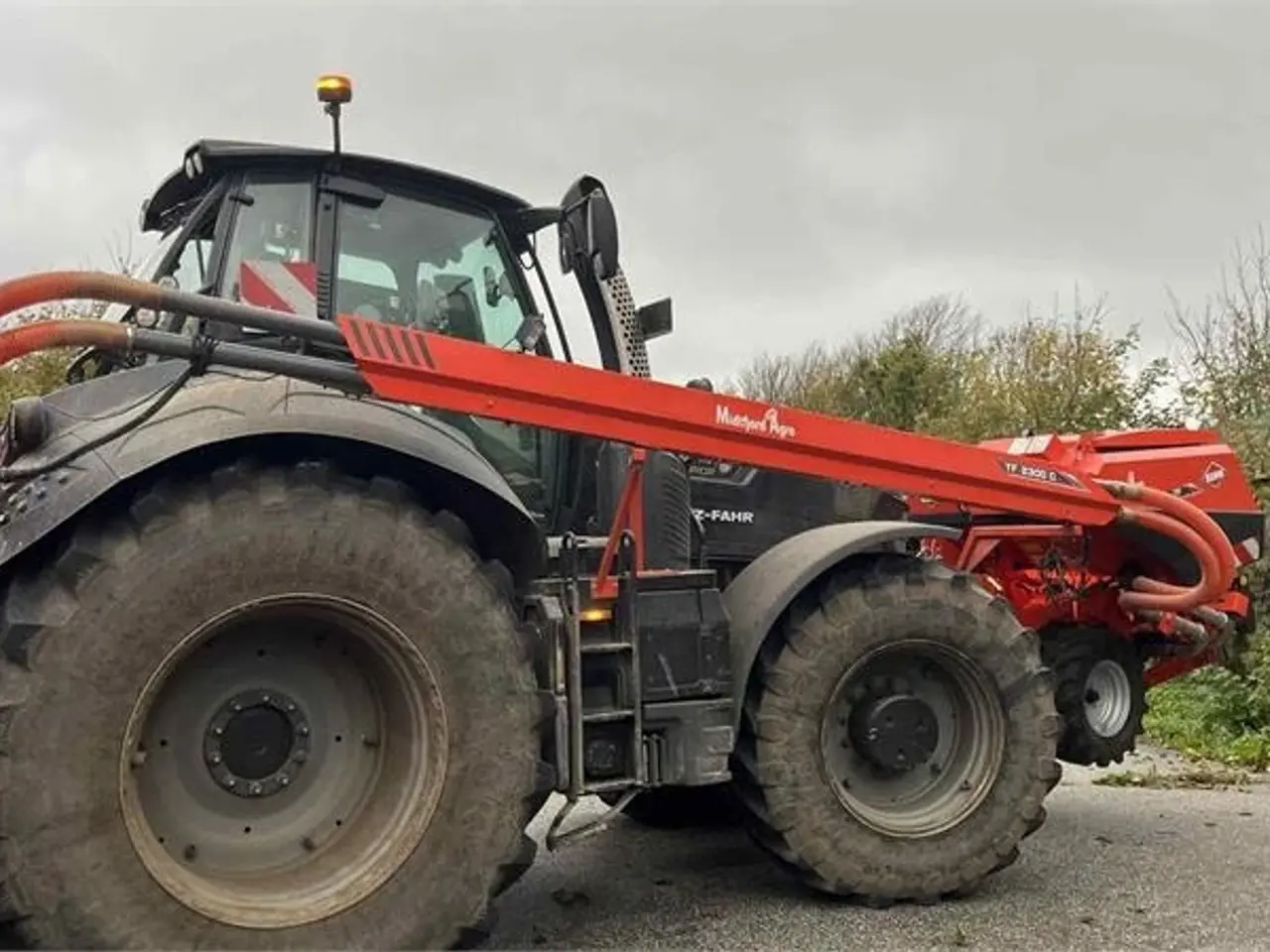 Billede 17 - Kuhn HR6040 med såmaskine Med dobbelt kammer fronttank