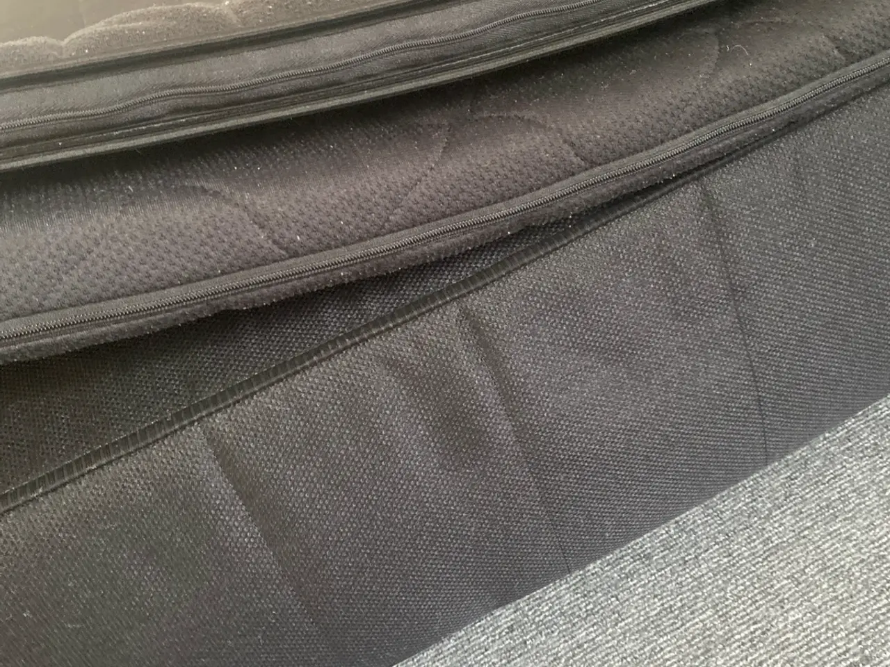 Billede 3 - Sort boksmadras 90 x 200 cm