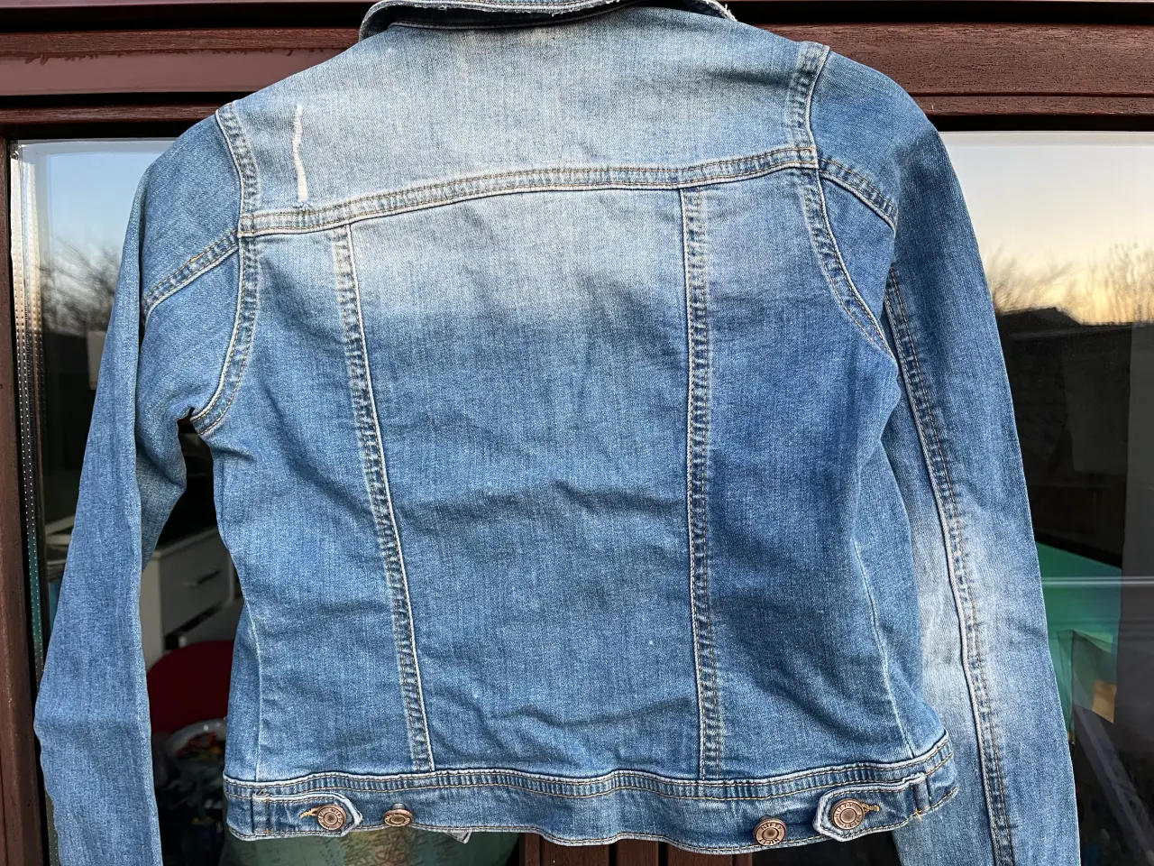 Billede 3 - Cowboyjakke pige str 10