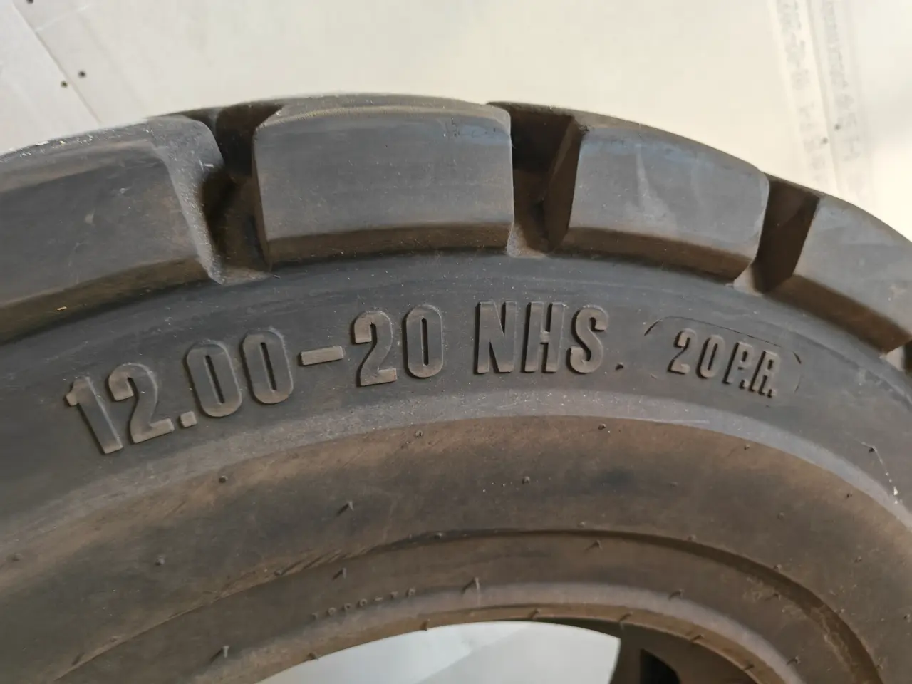 Billede 2 - Trelleborg truckdæk 12.00 - 20