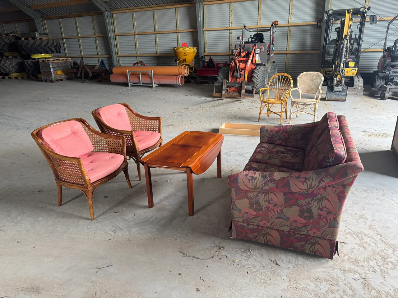 Billede 2 - Sofa, stole og Mahogni bord