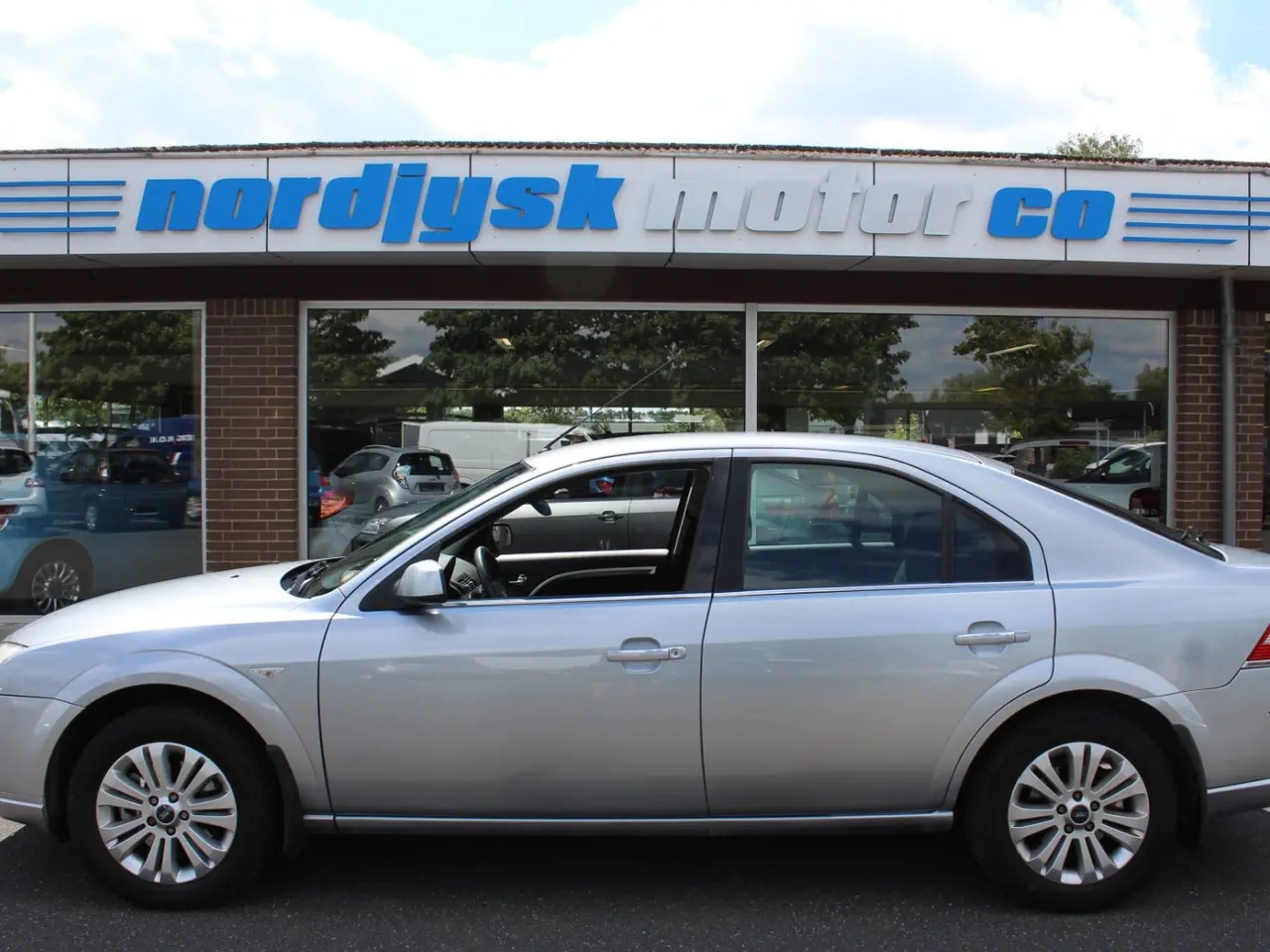 Billede 1 - Ford Mondeo 2,0 145 Titanium
