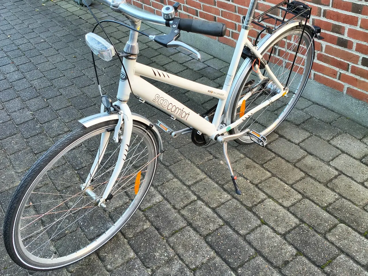 Billede 1 - Damecykel flot stand 