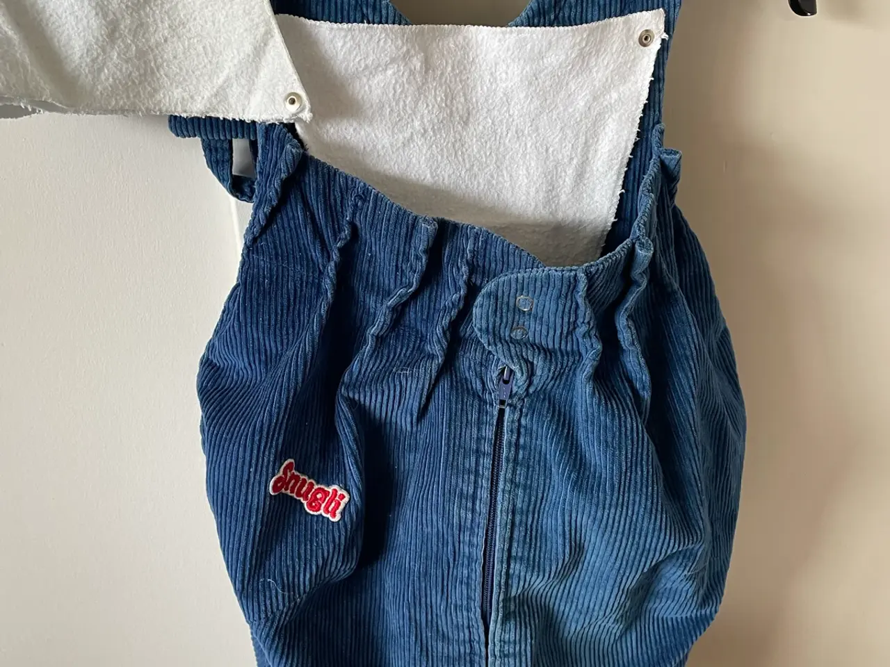 Billede 1 - Bæresele til baby og småbørn, Snugli i mellem blå.