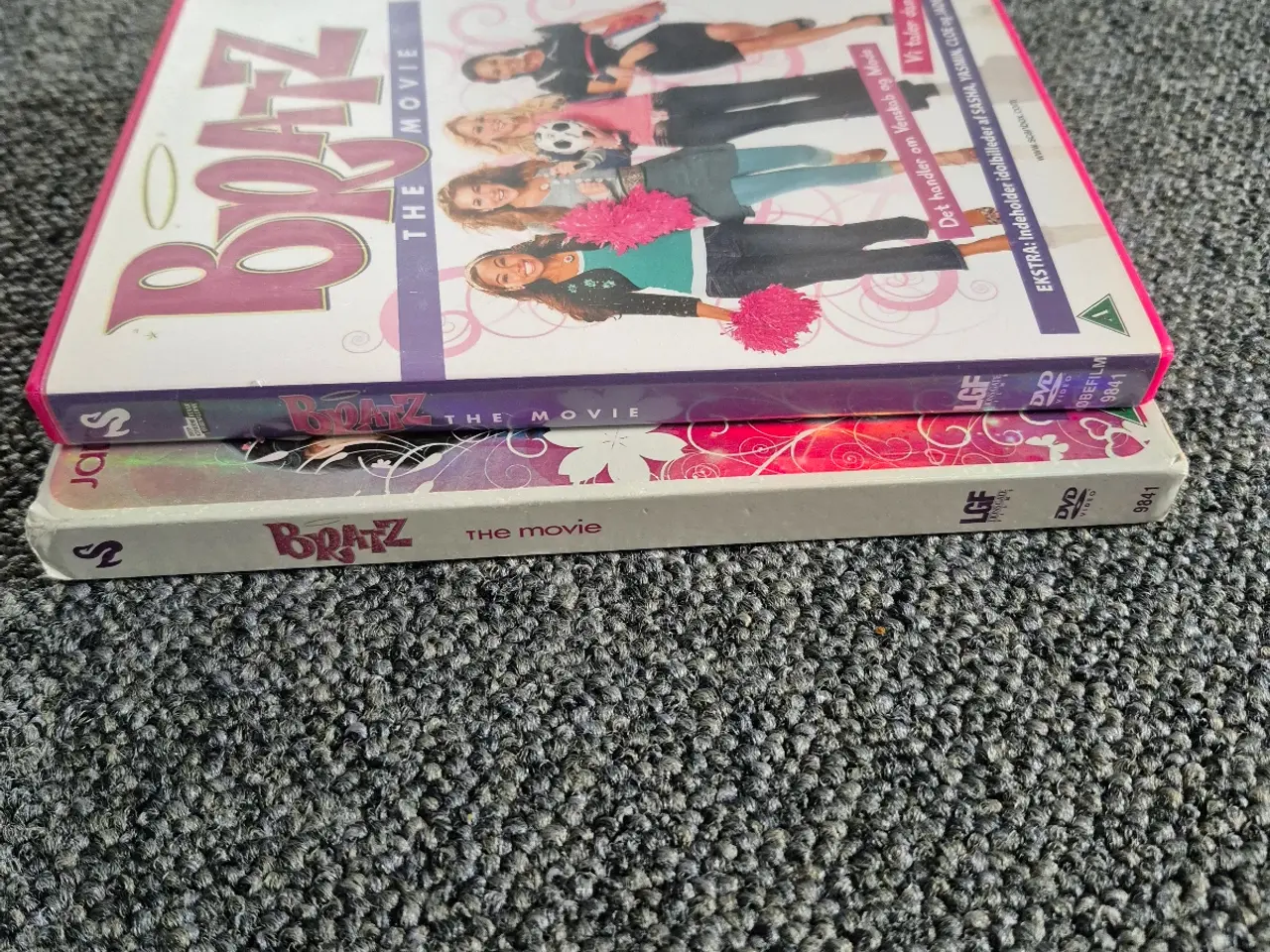 Billede 4 - Bratz film med nye postkort