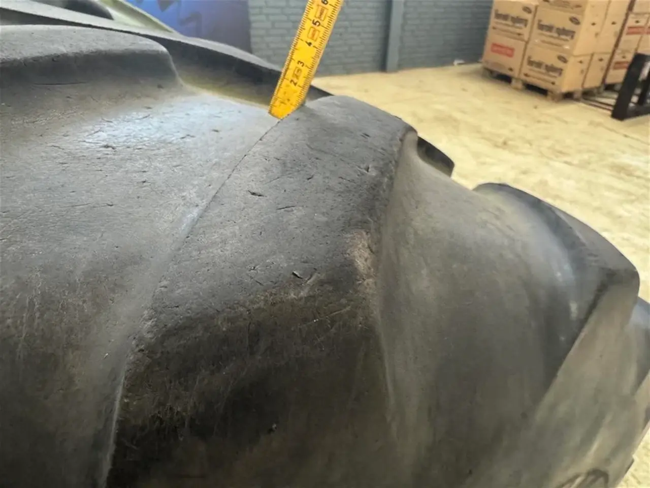 Billede 4 - Michelin 540/65R28