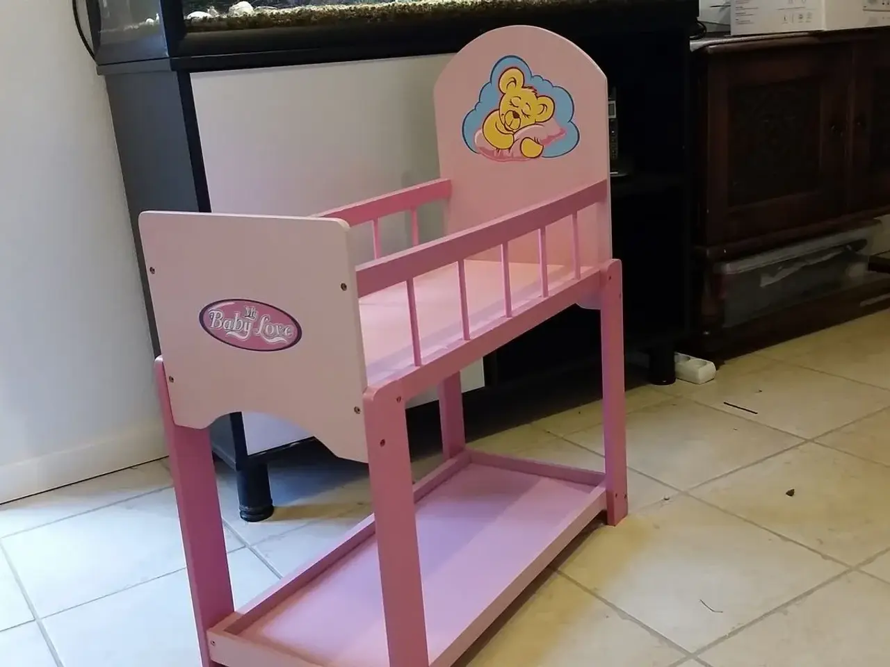 Billede 2 - Tremmeseng til dukker