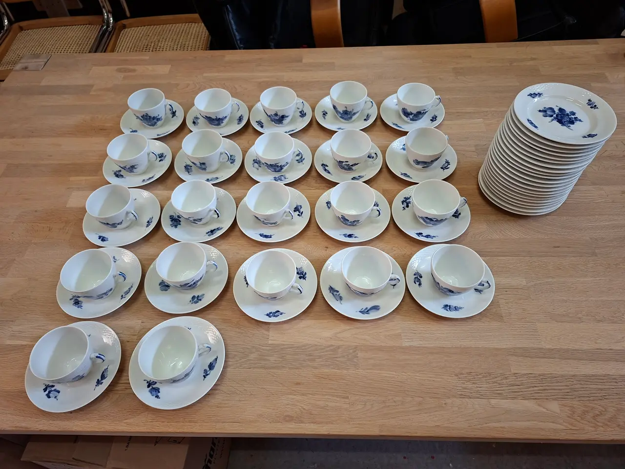 Billede 5 - 22 Royal Copenhagen Blå Blomst Flettet kaffestel