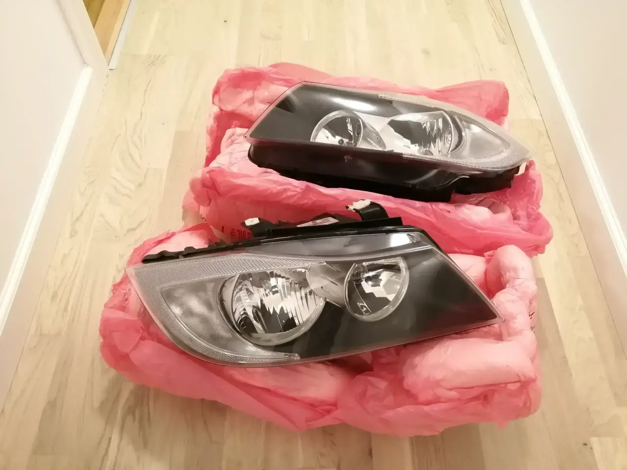 Billede 2 - Dele til E90, E91, E92 , BMW - forlygter,