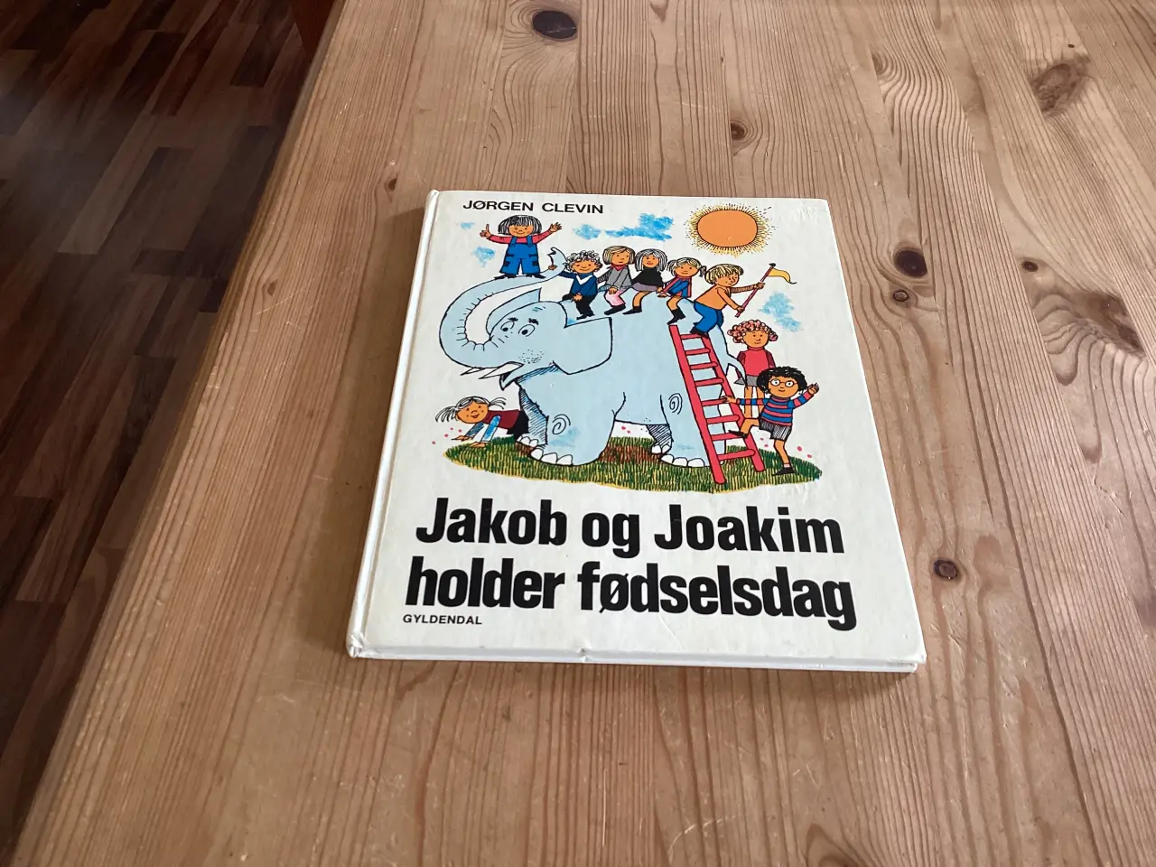 Billede 6 - Jørgen Clevin Bøger