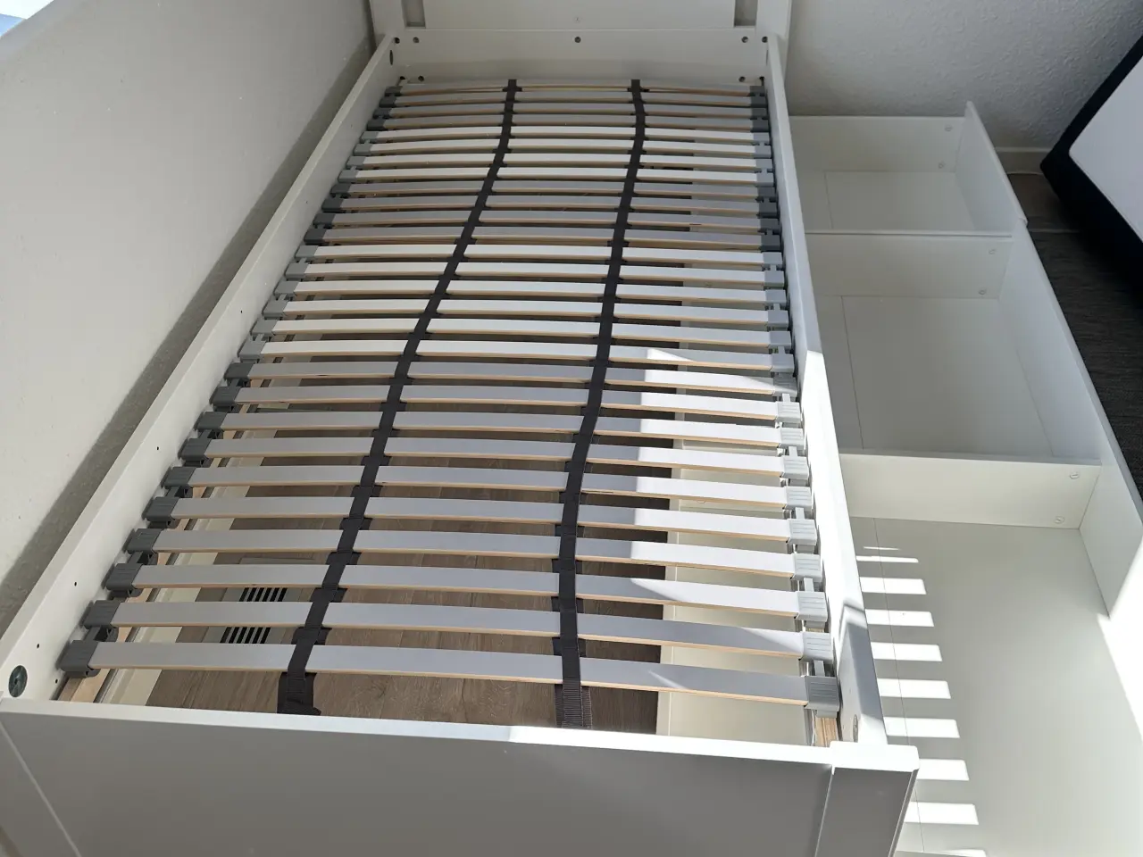 Billede 2 - Ikea sengestel