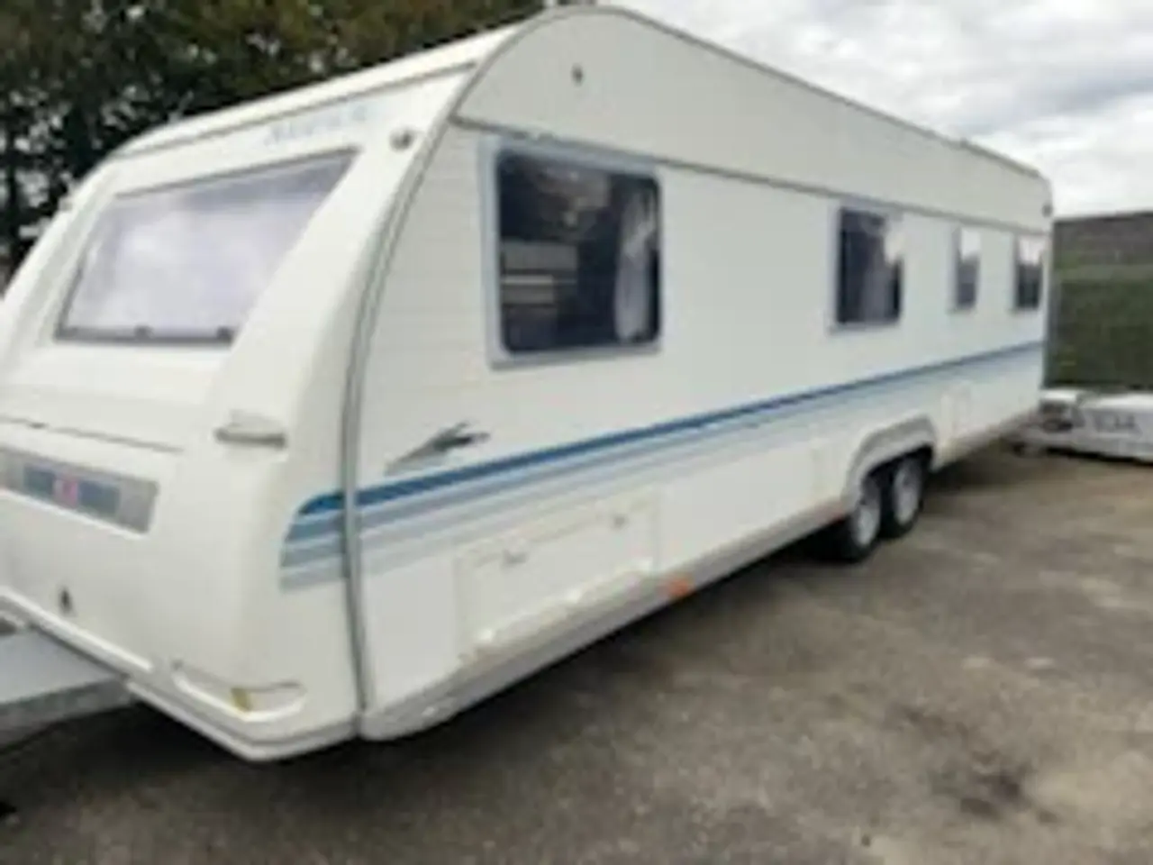 Billede 1 - Adria classica 743 UP