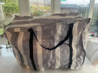 Jeg sælger denne her rejsetaske - perfekt til at r