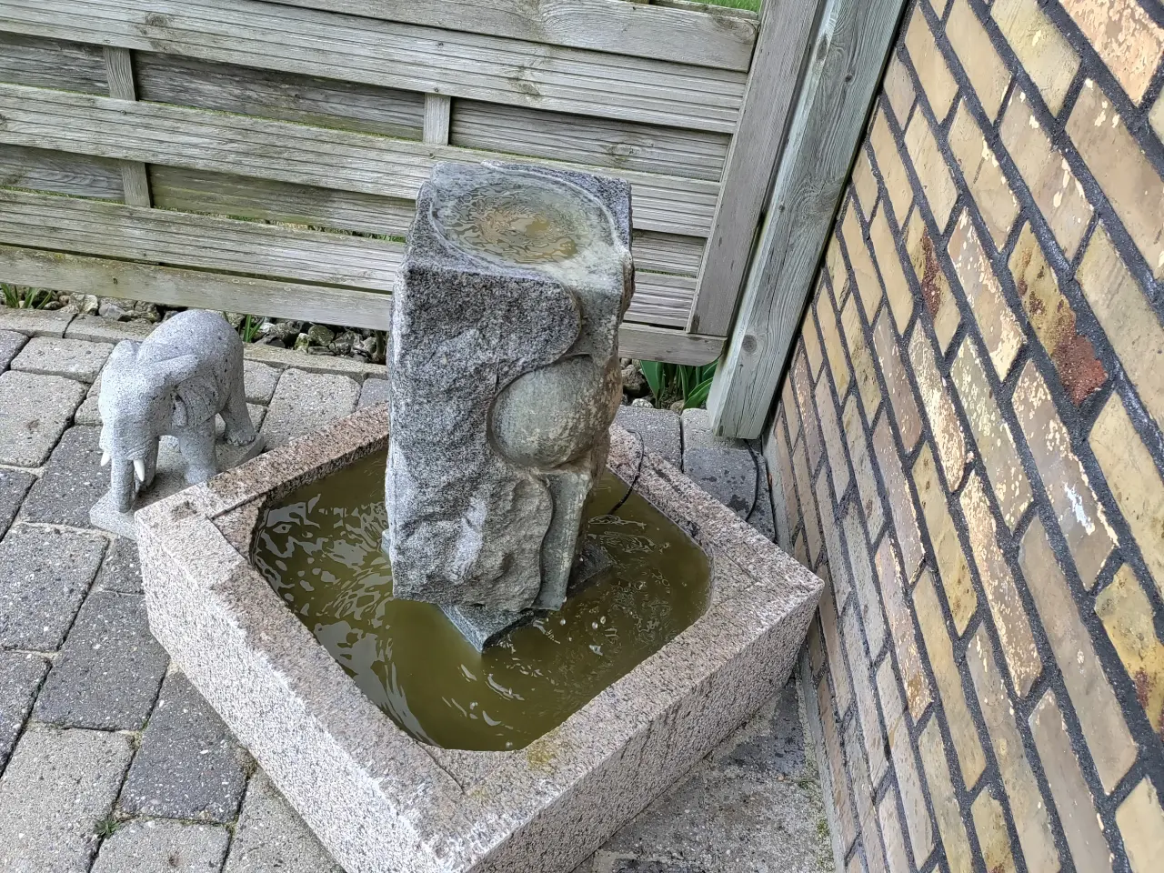 Billede 1 - Vandsten uden kar
