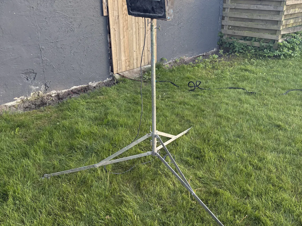 Billede 2 - Arbejdslampe 200w, med stativ