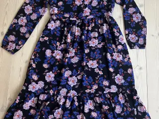 Kjole med blomster