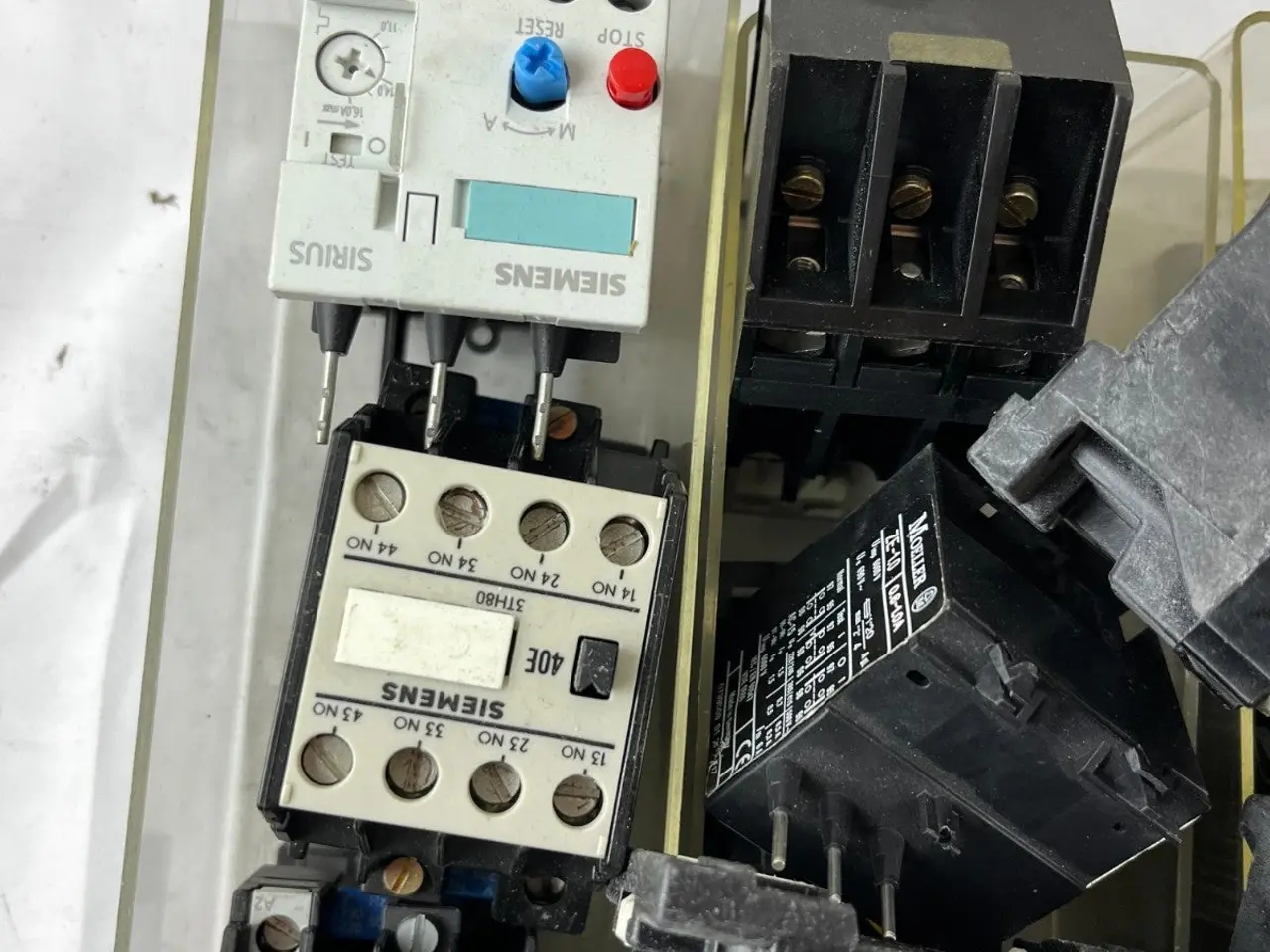 Billede 3 - Siemens kontaktor Overload relæ parti 3TH 3UA 3UX